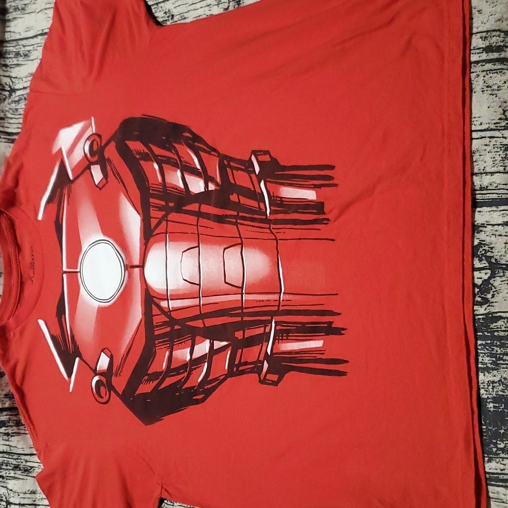 Marvel Iron Man Avengers Red Shirt 2XL